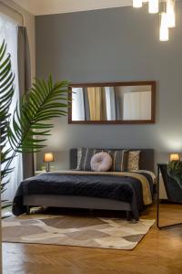 Spacious & Cozy Downtown Apartment with Balcony 1066 Budapest, 7 Lovag utca kép - 2