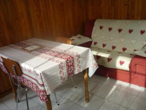 Fotografia z galérie ubytovania Les Pétunias v destinácii Vic-sur-Cère