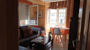 Imagen de la galería de Rúa A plaza la constitución 16, en Finisterre