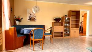 Posedenie v ubytovaní Ferienwohnung Brenner