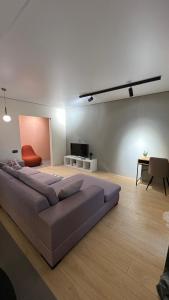 Χώρος καθιστικού στο 2 room Modern Apartment View