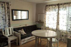 Et opholdsområde på A-flat + 6 billeder