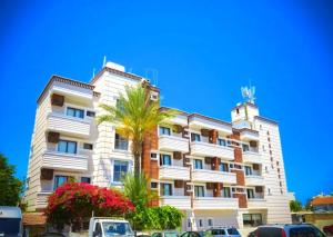 Gallery image of Park Palace Hotel in Kyrenia