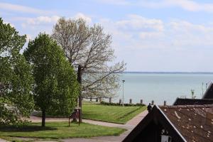 a view of the ocean from a house at Vadkacsa Panzio in Balatonkenese