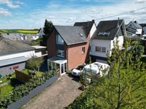 an aerial view of a house with a driveway at Apartment Mette in Mayen