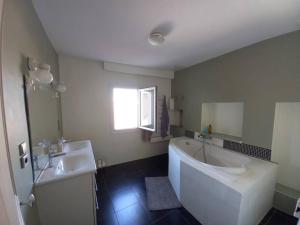 Fotografia z galérie ubytovania Appartement de cachet Montpellier centre v destinácii Montpellier + 13 fotografií
