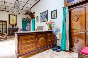 A área de receção ou átrio de OYO 92494 Wulan Homestay Syariah Solo