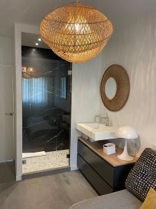 Kép Superbe 3 pièces moderne vue mer szállásáról Cannes-ban a galériában