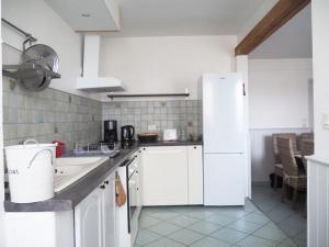 Nhà bếp/bếp nhỏ tại Gîte Location des 4 saisons