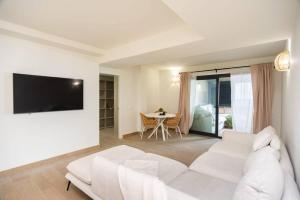 Posteľ alebo postele v izbe v ubytovaní Gran piso en Puerto deportivo Marina Palamós IDEAL FAMILIAS