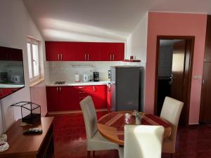 Kuchyň nebo kuchyňský kout v ubytování House Klarin