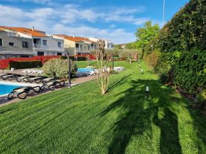 Bazén v ubytování Premium Apartment Maj **** nebo v jeho okolí