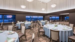 Restaurace v ubytování ANA Crowne Plaza Niigata by IHG