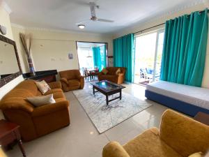 Кът за сядане в Lux Suites Sunrise Apartments Nyali