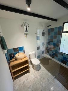 Ванная комната в Cabaña Rural con excelente vista