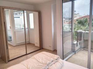 Łóżko lub łóżka w pokoju w obiekcie Résidence Graziella Appartement 621