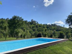 A piscina localizada em Devagar & Devagarinho ou nos arredores