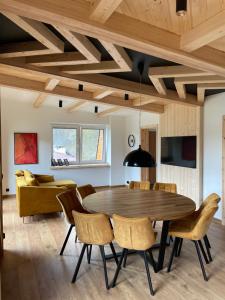 Μια τηλεόραση ή/και κέντρο ψυχαγωγίας στο HARLEY FAMILY APARTAMENT - SKY