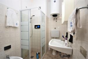 Bagno di Residenza Bianco Nero