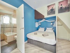 Kúpeľňa v ubytovaní Unique Cozy Scenic Penthouse + 37 fotografií