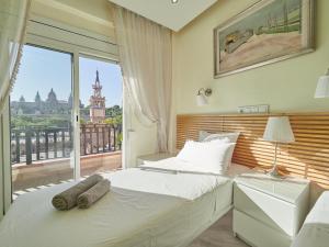 Posteľ alebo postele v izbe v ubytovaní Unique Cozy Scenic Penthouse