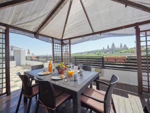 Balkón alebo terasa v ubytovaní Unique Cozy Scenic Penthouse