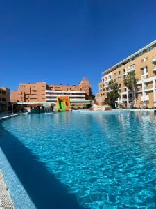 Bazén v ubytovaní Hotel Neptuno by ON Hotels Group alebo v jeho blízkosti