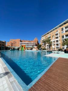 Bazén v ubytovaní Hotel Neptuno by ON Hotels Group alebo v jeho blízkosti