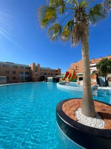 Bazén v ubytovaní Hotel Neptuno by ON Hotels Group alebo v jeho blízkosti
