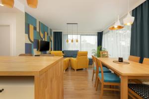 Część wypoczynkowa w obiekcie Sea&Sky View Apartment Par La Mer