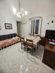 A television and/or entertainment centre at Casa Eden