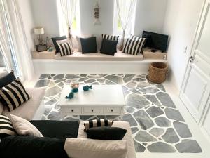 A seating area at My Lovely Place Mykonos