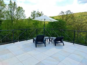 Balkón nebo terasa v ubytování Linden Forest House