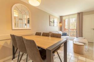 Zdjęcie z galerii obiektu 6-person flat with swimming pool tennis court and car park 157 w mieście Le Touquet-Paris-Plage