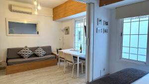 Posezení v ubytování Lets Holidays Comfortable Apartment Near Beach