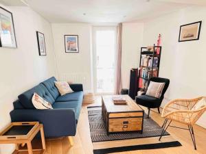 Posedenie v ubytovaní La corniche familiale - magnifique maison avec jardin et piscine à deux pas de la plage