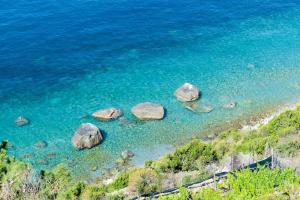 Gallery image of Codemin Casa Vista Mare Cinque Terre con Giardino in Campiglia