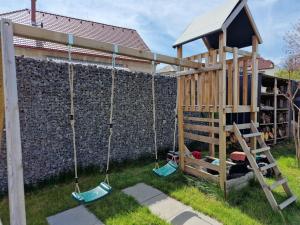 Zahrada ubytování Apartmány Pod Čápy, Nasavrky