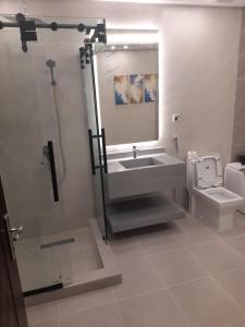 Koupelna v ubytování Aseel Hotel Apartment