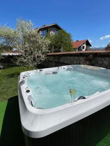Fotografie z fotogalerie ubytování Къща за гости Александра v destinaci Dobriniště
