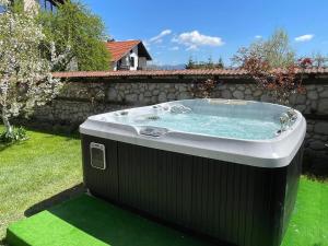 Fotografie z fotogalerie ubytování Къща за гости Александра v destinaci Dobriniště