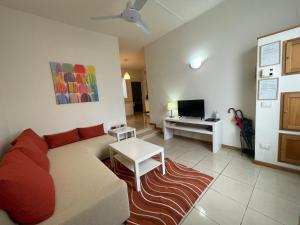 Μια τηλεόραση ή/και κέντρο ψυχαγωγίας στο Centrico appartamento a 100 metri dal mare.