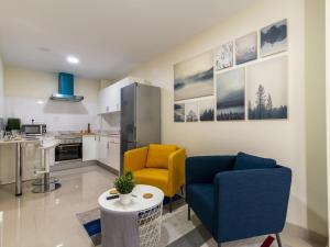 Kuchyňa alebo kuchynka v ubytovaní Nuevos Lightbooking Livian Suites Las Palmas