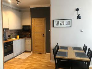 Η κουζίνα ή μικρή κουζίνα στο Apartament Zamkowy Stare Miasto