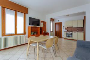 Dapur atau dapur kecil di Yourbanflat Speri