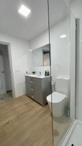 Kúpeľňa v ubytovaní Light in Vila-real, piso céntrico con oficina