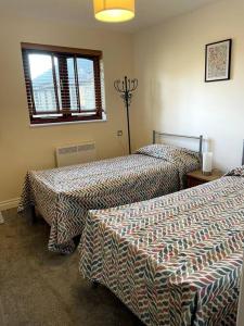 Fotografie z fotogalerie ubytování City centre two bed whole apartment with parking v destinaci Cardiff