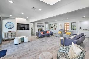 Gallery image of Luxury Granbury Home with Private Boat Dock! in Granbury