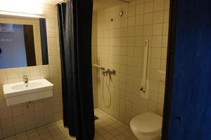 Koupelna v ubytování Verdde Hotel Lakselv
