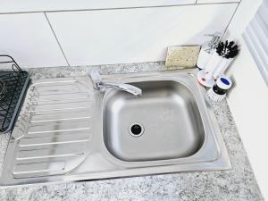 Gambar di galeri bagi Quantum Heights - Studio Apartment - 2 nights minimum booking di Fourways